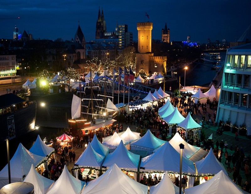 l_christmas-market-trips-abroad