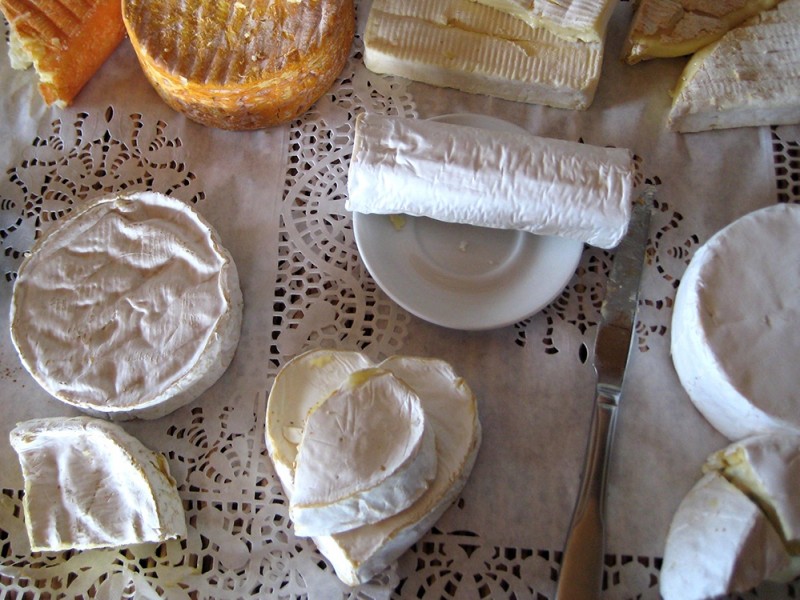 l_french-school-trips-cheese