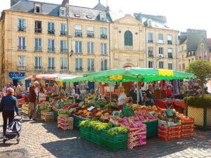 l_french-trips-caen-market-2