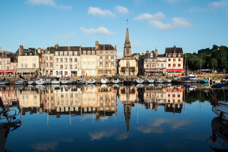 l_school-educational-trips-france-honfleur-3