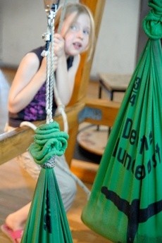 l_school-trips-to-berlin-spectrum