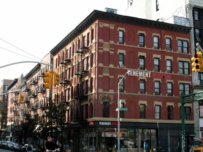 m_educational-trips-to-new-york-tenement