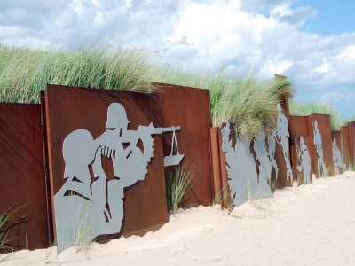 m_french-school-trips-juno-beach-2