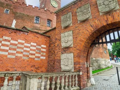 m_history-school-trip-to-europe-royal-chambers