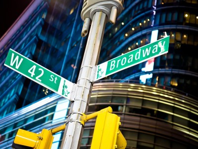 m_school-educational-trip-to-america-broadway