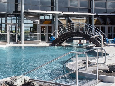 m_school-trips-abroad-normandy-swimming-1