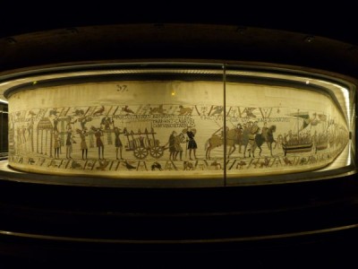 m_school-trips-to-france-normandy-bayeux