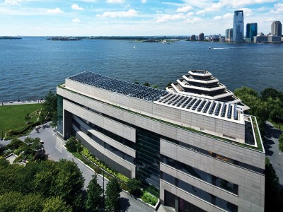 m_usa-school-trip-jewish-heritage-museum