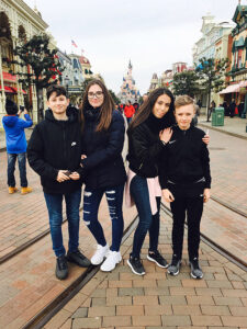 school-trips-disneyland-French_trips