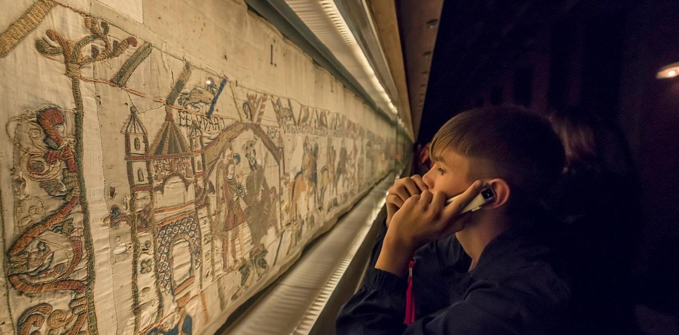 l_history-school-trips-bayeux-tapestry-5.jpg-1400×690 History trip to Normandy by coach: 5 days, 4 nights
