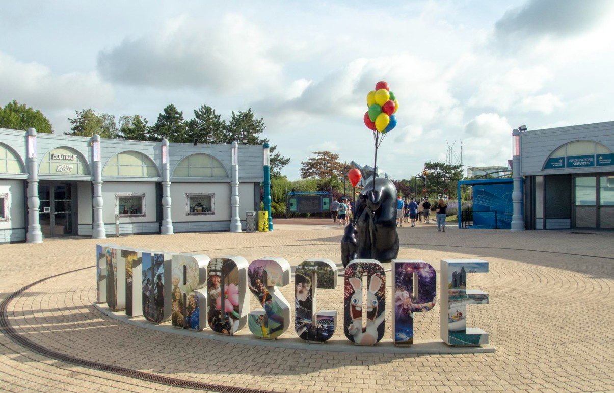 Futuroscope entrance